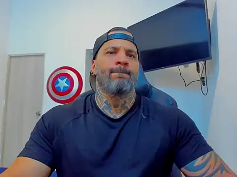 JoshRigby online show from November 25, 8:22 pm