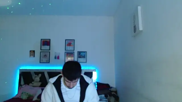 Sebasxxl12 online show from February 22, 9:38 pm