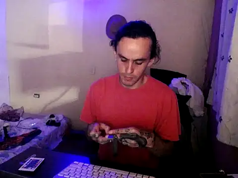 monroedelrey online show from October 27, 12:24 am