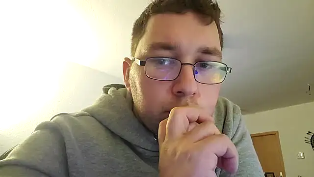 Snapshot of stivi2526 chatting on October 23, 8:34 pm stivi2526 online show from October 23, 8:34 pm