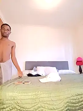 freakyrayy online show from February 16, 8:01 am