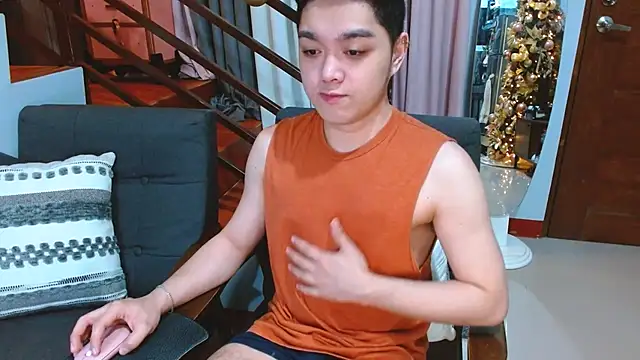 JayKarLo online show from November 3, 1:24 pm