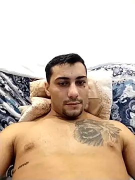 gooddboy01 online show from October 30, 7:48 pm