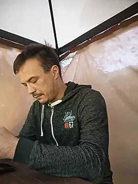 viktor1992-1-1 online show from July 29, 5:28 am