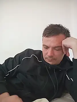 viktor1992-1-1 online show from June 16, 3:14 pm