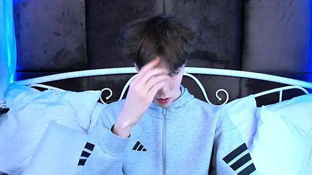 MarkBranston online show from November 15, 2:52 pm