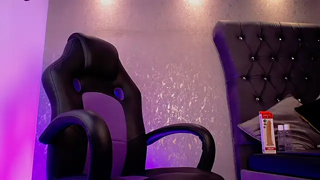 MateoMitchell online show from December 22, 10:40 pm