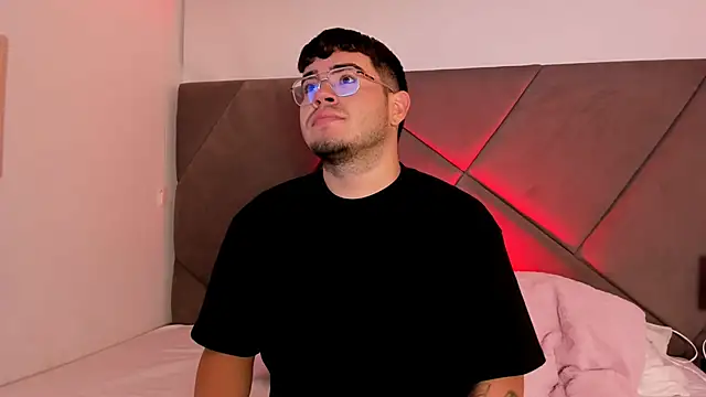 thiago occonor online show from October 23, 12:52 pm