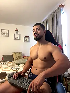 Ezzio Scolaro online show from December 22, 12:13 pm