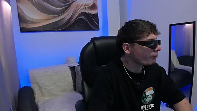 Leoo Miller online show from February 11, 4:50 am