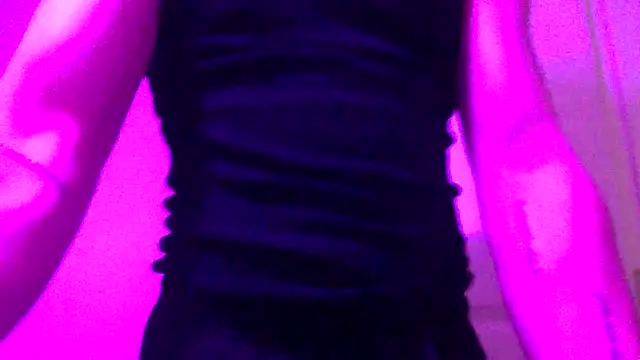 nvthvn555 online show from March 10, 6:03 pm