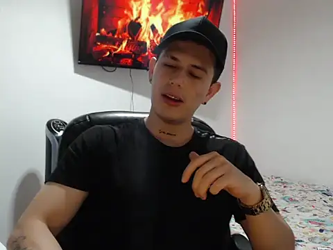 Snapshot of Mylo_smit chatting on October 12, 4:39 am Mylo smit online show from October 12, 4:39 am