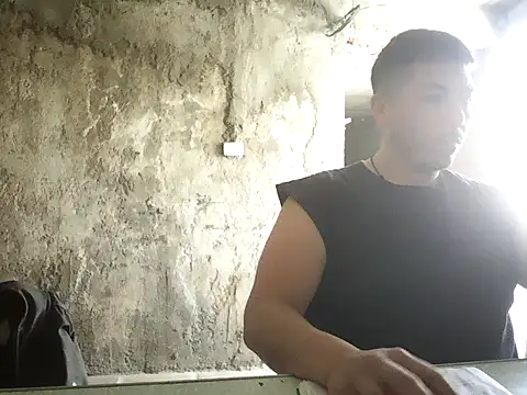 Snapshot of Lucius-08 chatting on October 19, 3:26 pm Lucius-08 online show from October 19, 3:26 pm