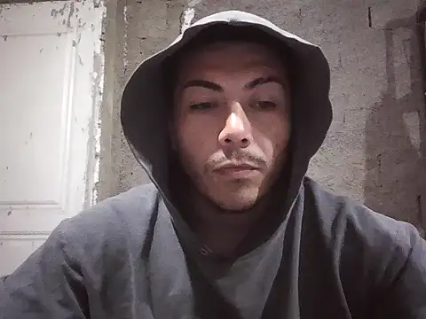 Snapshot of Lucius-08 chatting on October 5, 10:36 pm Lucius-08 online show from October 5, 10:36 pm