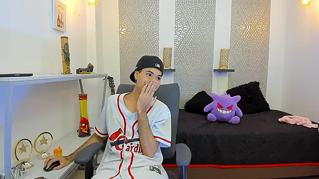 JacobBlackwell  online show from November 4, 7:59 pm