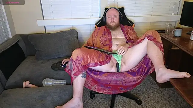 theballboy1 online show from April 28, 10:20 am