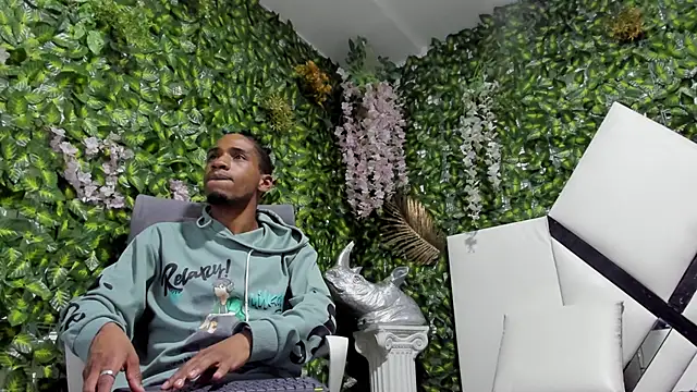 REDBRYAN EBANO online show from October 29, 8:34 pm