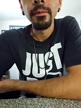 Juicydick420-xxx online show from March 31, 10:00 pm