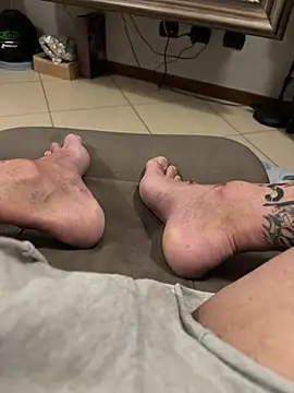 Sexy-feet78 online show from April 20, 8:22 pm