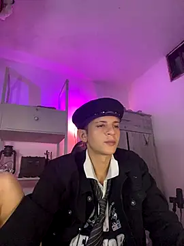 tylernova online show from December 2, 3:20 am