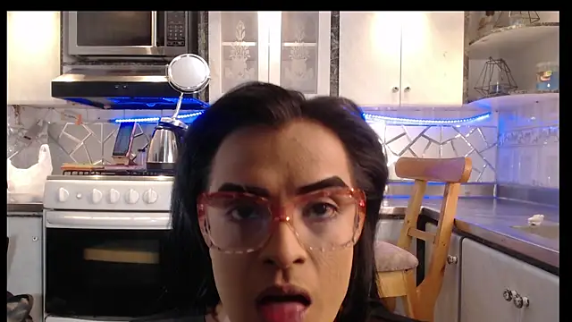 ZAMMIRA online show from November 28, 6:21 pm