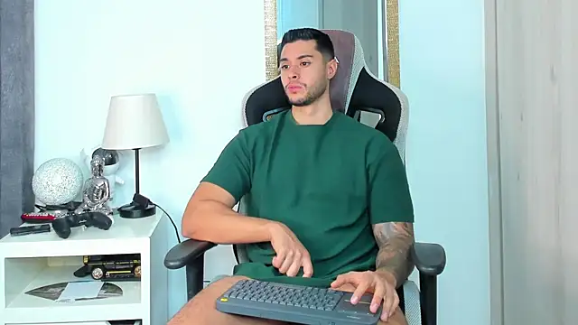 Ken mailik1 online show from November 23, 7:25 pm