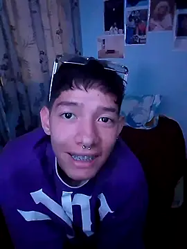 Snapshot of heyy_noah11 chatting on October 11, 4:38 am heyy noah11 online show from October 11, 4:38 am