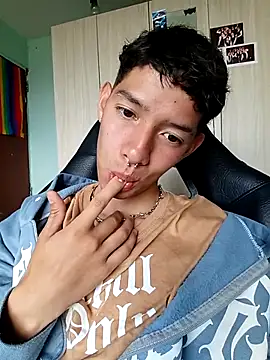 heyy noah11 online show from April 26, 6:16 pm