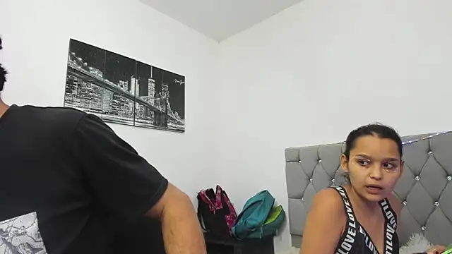 Sofi And Santy online show from February 1, 1:15 am