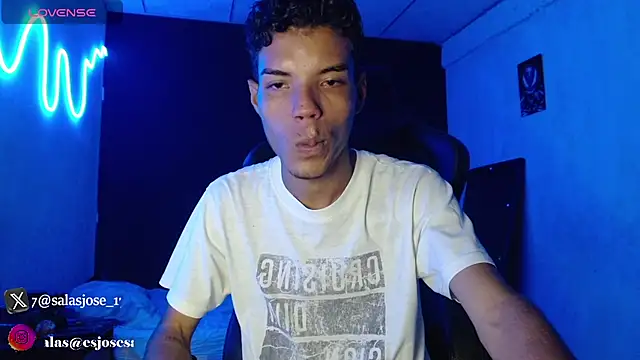 jhojan foxxx  online show from November 26, 8:23 pm