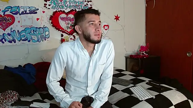 picante70  online show from December 18, 12:12 pm