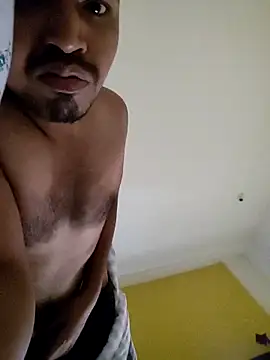 Snapshot of chrisgh45 chatting on October 19, 3:55 am chrisgh45 online show from October 19, 3:55 am