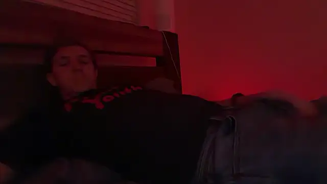 eddieeeeee1232 online show from November 3, 12:48 am