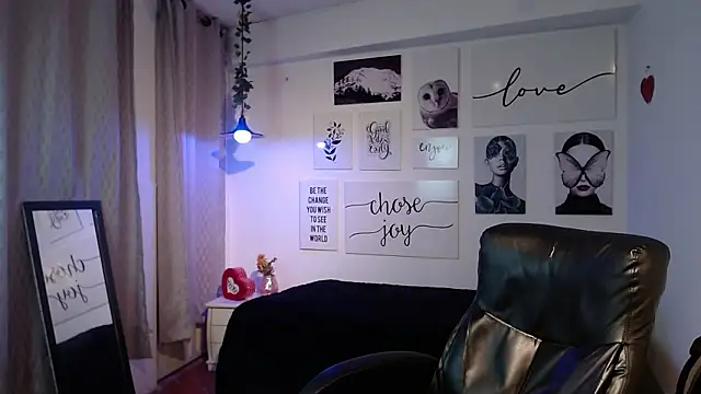 AmethystShadow17 online show from March 19, 8:45 pm