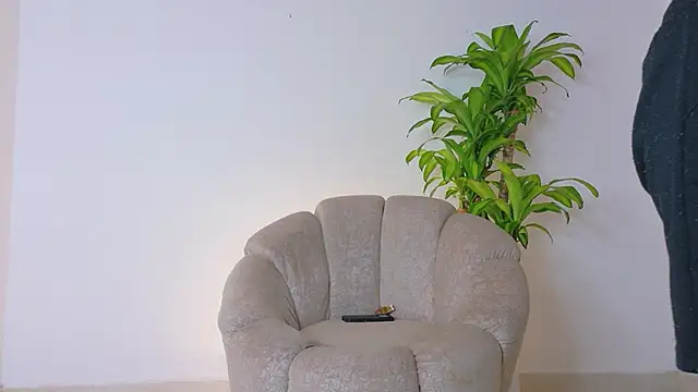 Axel Cody  online show from May 27, 1:30 pm