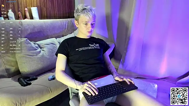 Logan mett online show from March 28, 5:13 pm