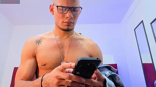 DaamonSlader  online show from October 30, 8:32 pm