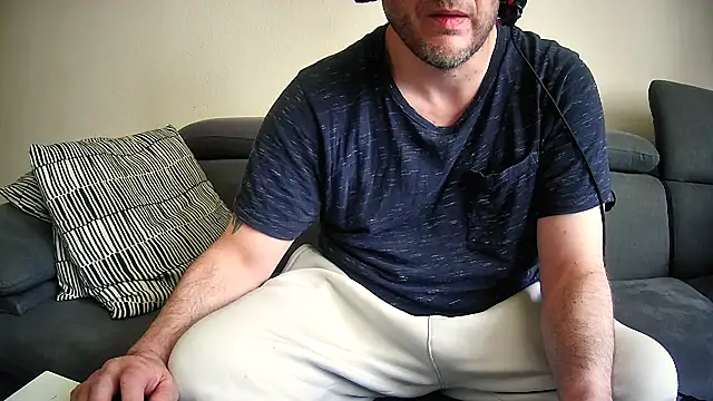 bull419M online show from April 17, 11:02 am