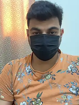Handsome8677 online show from July 11, 1:35 pm