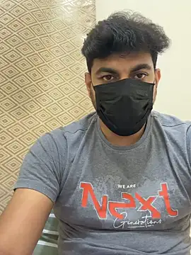 Handsome8677 online show from July 2, 9:54 pm