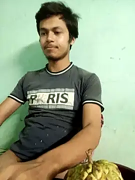 maxmishra18 online show from November 25, 11:23 am