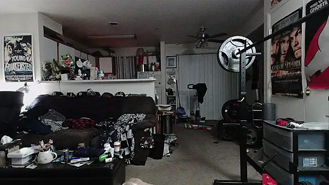 biggerisbetter12 online show from March 4, 11:39 am