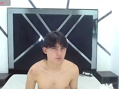 Tom 0001 online show from October 27, 9:50 pm