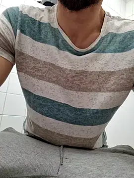 16enes16 online show from November 9, 8:02 pm