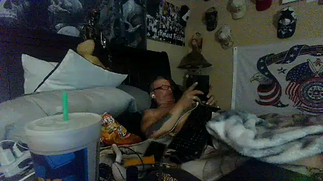 bigdaddyrooster online show from February 3, 6:33 am