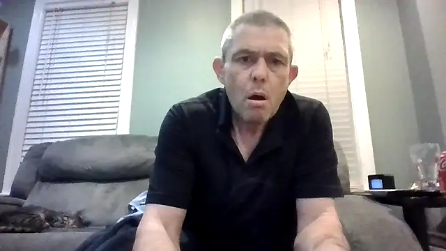 burby79 online show from April 4, 5:26 am