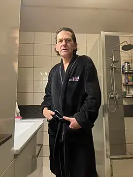 kon77777 online show from November 26, 3:42 am