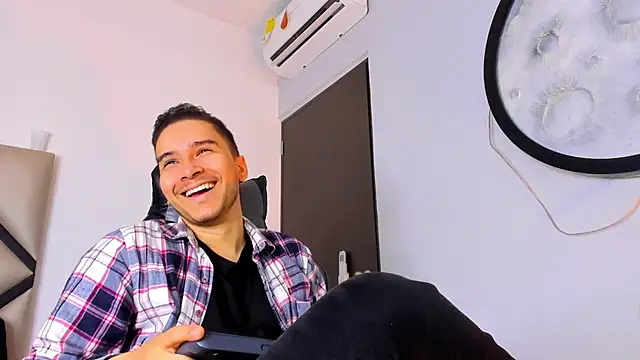 mike 257 online show from November 7, 12:19 pm