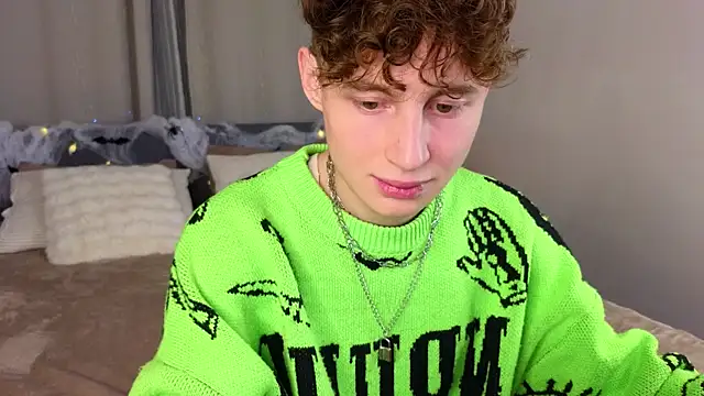 crisp1n online show from October 25, 3:03 pm