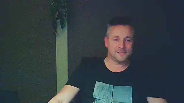 Woody Longbong online show from November 12, 5:40 pm